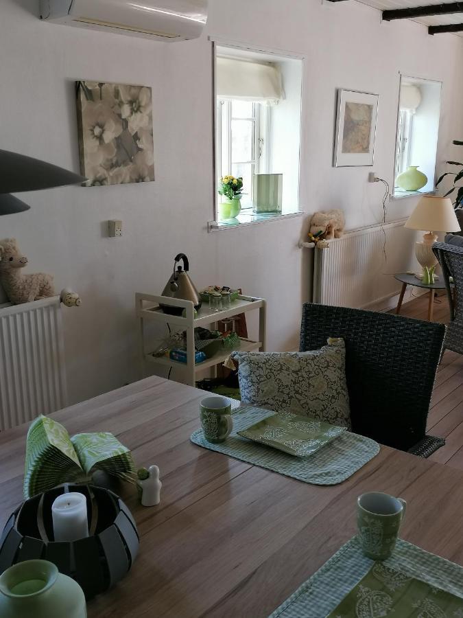 Byens Rareste B&B Harlev  Экстерьер фото